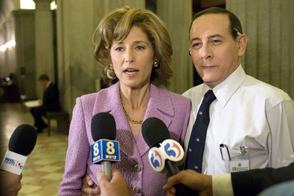 Accidental Love: Catherine Keener con Paul Reubens in una scena del film