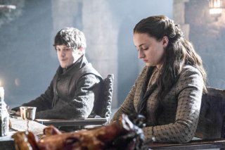 Il trono di spade: Iwan Rheon e Sophie Turner nella puntata Uccidi il ragazzo