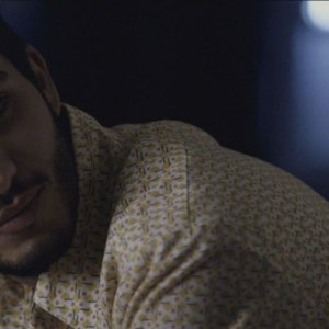 Una storia sbagliata: Mehdi Dehbi in una scena del film