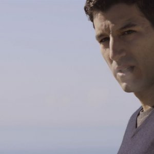 Una storia sbagliata: Francesco Scianna nel ruolo di Roberto in una scena del film