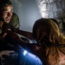 Wolf Creek 2 - La preda sei tu: Ryan Corr in una concitata scena del film