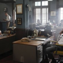 Aquarius: gli attori Grey Damon e David Duchovny nel secondo episodio della serie