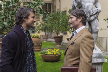 Hannibal: Tom Wisdom e Mads Mikkelsen in Antipasto