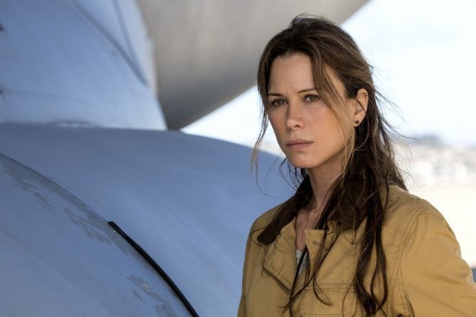 The Last Ship: Rhona Mitra interpreta Rachel Scott nell'episodio Unreal city