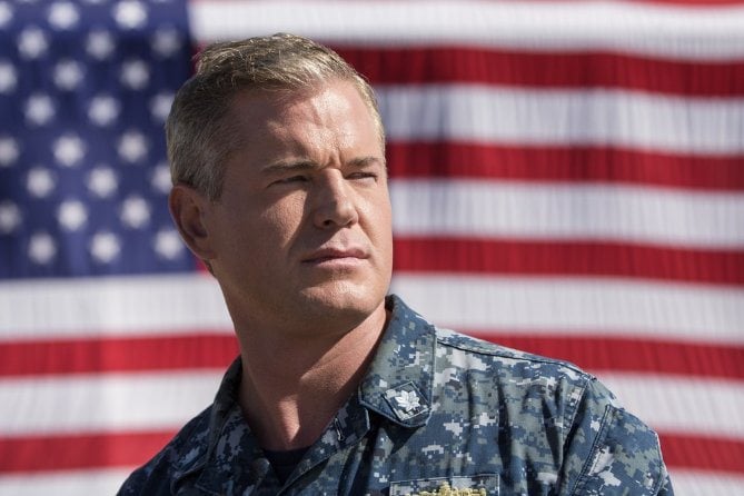 The Last Ship: l'attore Eric Dane interpreta Tom Chandler in Unreal City