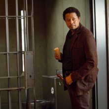 Wayward Pines: Terrence Howard in una scena di Do Not Discuss Your Life Before