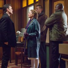 Wayward Pines: Matt Dillon e Melissa Leo in un momento dell'episodio Una nuova vita