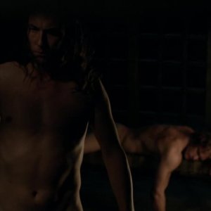 Outlander: Tobias Menzies e Sam Heughan nel season finale