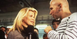 Kim Basinger e Jean Paul Gaultier in Pret-a-Porter di Altman