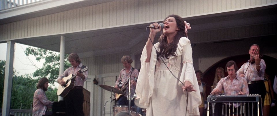 Nashville: Ronee Blakely durante un concerto in un'immagine del film