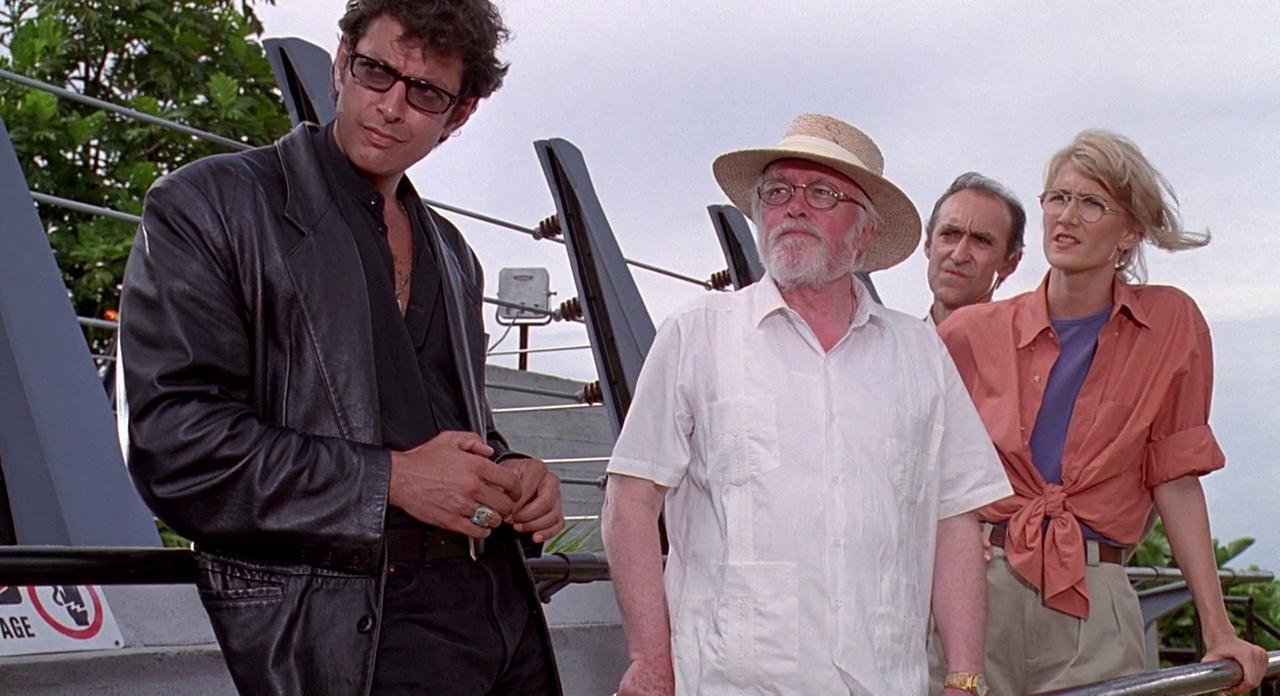 Jeff Goldblum con Richard Attenborough, Laura Dern e Martin Ferrero in Jurassic Park