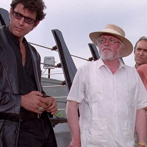 Jurassic Park: Malcolm, Hammond, la dottoressa Sattler e Gennaro in una scena