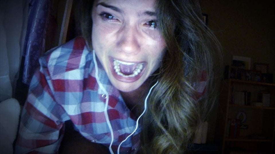 Unfriended: Shelley Hennig in un'inquietante immagine tratta dal film