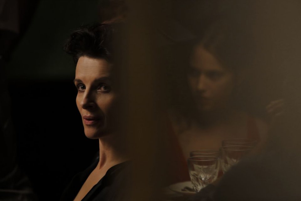 L'attesa: Juliette Binoche in una scena del film