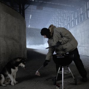 Z Nation: l'attore DJ Qualls in una scena di Philly Feast