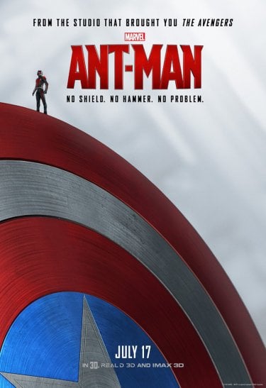 Ant-Man: la locandina del film in cui il protagonista è sullo scudo di Captain America