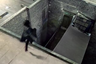 Spot Tv 'Help' - Minority Report