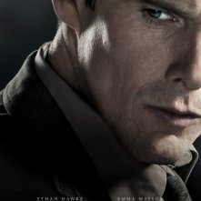 Regression: Il character poster di Ethan Hawke