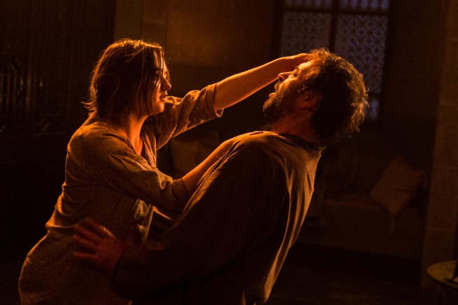 Il trono di spade: Maisie Williams interpreta Arya Stark in una scena dell'episodio Mother's Mercy
