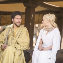 Il trono di spade: Emilia Clarke è Daenerys in La danza dei draghi
