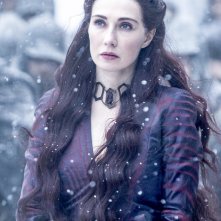 Il trono di spade: Carice van Houten interpreta Melisandre in La danza dei draghi