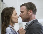Ray Donovan 3: il trailer introduce il personaggio di Katie Holmes