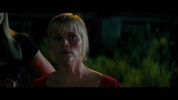 Clip 'Mi piace il tuo sorriso' - Fuga in tacchi a spillo