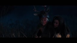 Clip 'Versi da cervo' - Fuga in tacchi a spillo