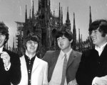 Omaggio ai Beatles: a Milano foto e memorabilia
