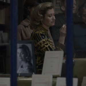 Violette: Emmanuelle Devos è Violette Leduc in una scena del film drammatico