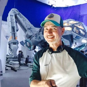 Independence Day Resurgence - Roland Emmerich sul set