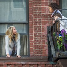 Annie - La felicità è contagiosa: Quvenzhané Wallis e Cameron Diaz in una scena del film