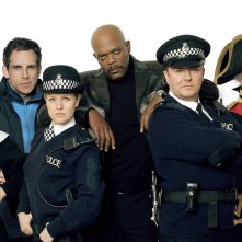 Extras: un'immagine promozionale con le guest star della prima stagione