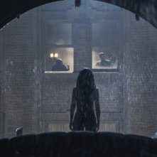 Everly: Salma Hayek in una suggestiva immagine del film