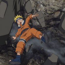 Naruto - Il film: La Leggenda della Pietra Gelel, Naruto precipita da un burrone in una scena del film
