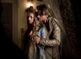Il trono di spade: Nikolaj Coster-Waldau e Lena Headey in una scena della serie