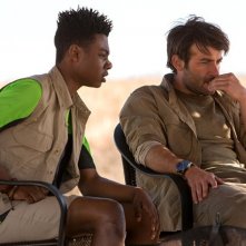 Zoo: Isaac White e James Wolk in un'immagine della serie