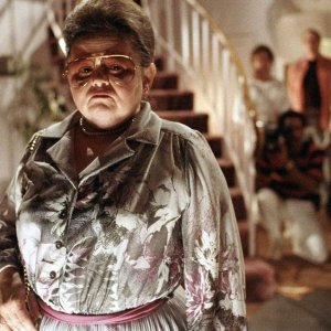 Zelda Rubinstein in Poltergeist (1982)
