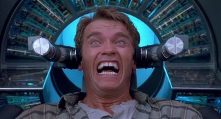 Atto di forza: Arnold Schwarzenegger in tutto il suo splendore