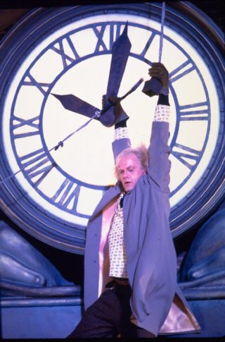 Ritorno al futuro: Christopher Lloyd in una scena del film