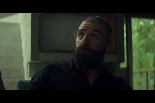 Clip 'L'hai programmata per flirtare con me?' - Ex_Machina