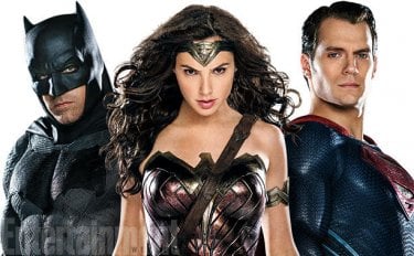 Batman v Superman: Dawn of Justice - Ben Affleck, Gal Gadot ed Henry Cavill in un'immagine promozionale