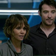 Extant: Halle Berry e Goran Visnjic in Change Scenario