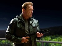 Terminator: Genisys e i paradossi di una saga che guarda al passato più che al futuro