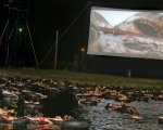  Lo squalo: in USA il film si guarda a mollo nell'acqua!