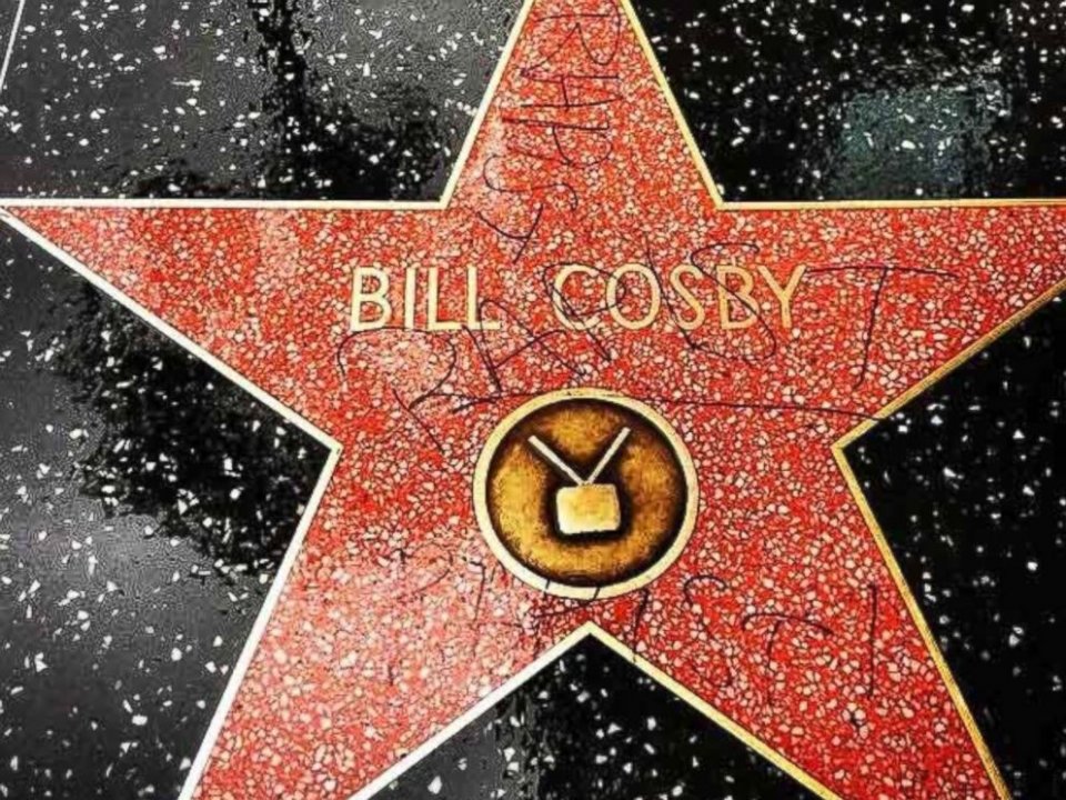 Bill Cosby: la sua stella della Walk of Fame imbrattata con la parola 'rapist'