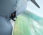 Mission: Impossible - Rogue Nation, Tom Cruise vola in una featurette