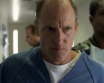Woody Harrelson e sua figlia nel video di 'Song For Someone' degli U2