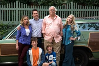 Come ti rovino le vacanze: Chevy Chase, Beverly D'Angelo, Christina Applegate, Ed Helms, Skyler Gisondo e Steele Stebbins in una foto promozionale