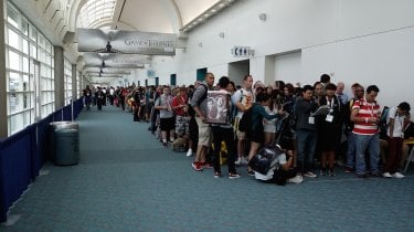 Comic-Con 2015: una delle interminabili file dell'evento di San Diego